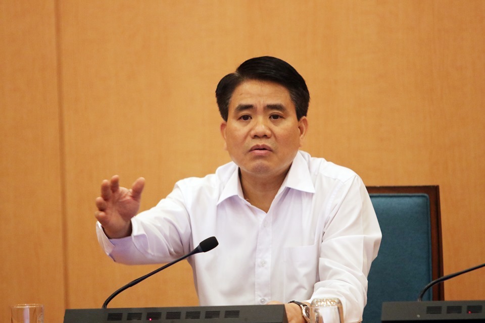 Chủ tịch UBND Hà Nội Nguyễn Đức Chung tại cuộc họp chiều 3/4. Ảnh: Võ Hải.